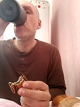 Pineapple04 online show from February 2026 08:18:02 AM