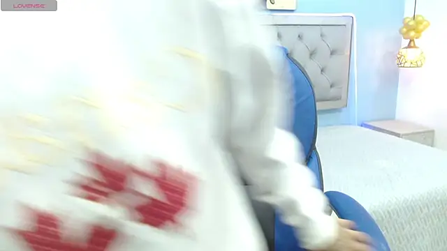 Snapshot of Xavii18 chatting on February 2025 12:37:02 PM Xavii18 online show from February 2025 12:37:02 PM