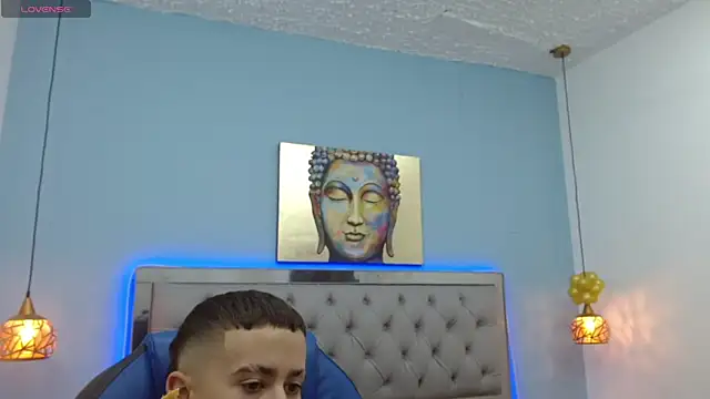 Snapshot of Xavii18 chatting on February 2025 07:38:02 PM Xavii18 online show from February 2025 07:38:02 PM