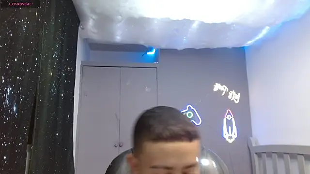 Snapshot of Xavii18 chatting on March 2025 04:38:02 PM Xavii18 online show from March 2025 04:38:02 PM