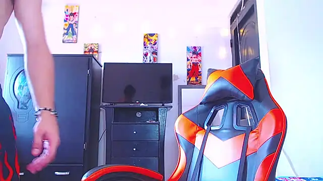 ADAM HOT online show from April 2026 03:06:01 PM