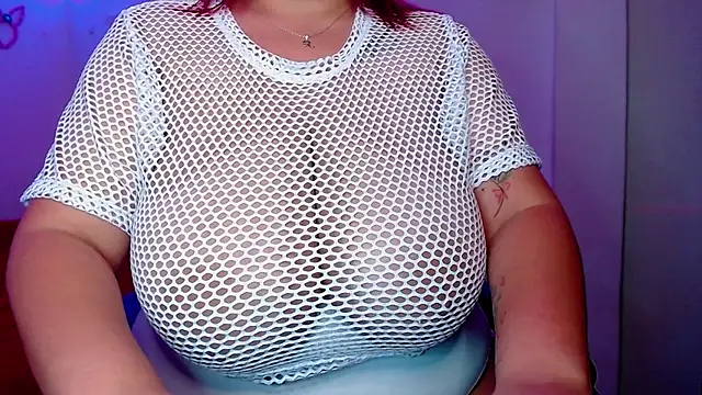 Snapshot of Rousrossell_4 chatting on December 2024 11:09:01 PM Rousrossell 4 online show from December 2024 11:09:01 PM