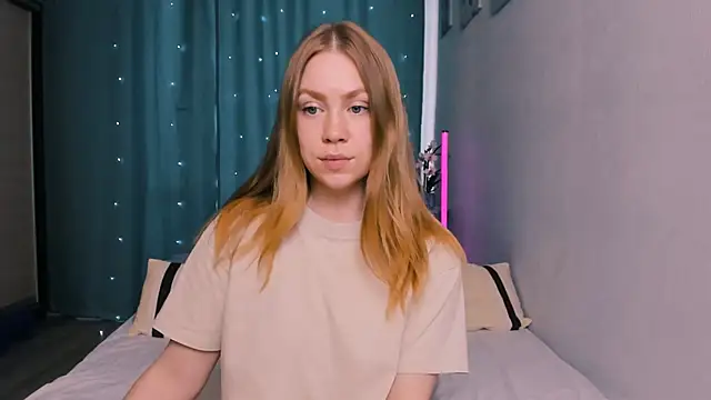 InsatiableFoxX online show from May 2026 02:23:01 PM