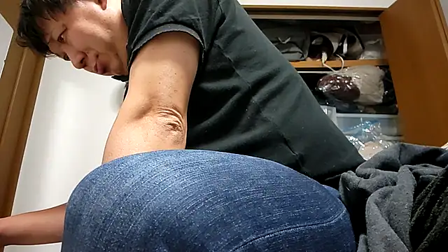 07YUKIO online show from November 2025 07:22:01 AM