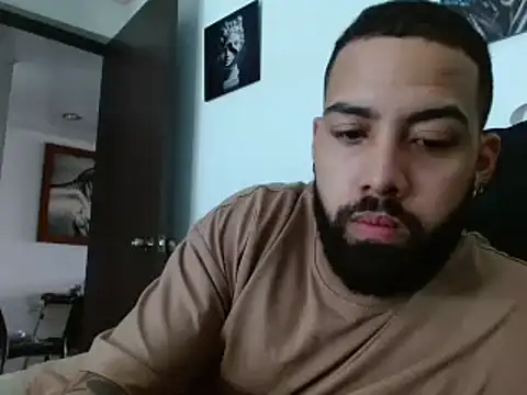 Snapshot of Hendry_ chatting on December 2024 08:32:01 PM Hendry online show from December 2024 08:32:01 PM