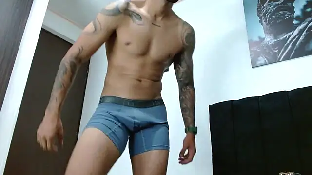 Snapshot of Hendry_ chatting on January 2025 01:33:01 AM Hendry online show from January 2025 01:33:01 AM