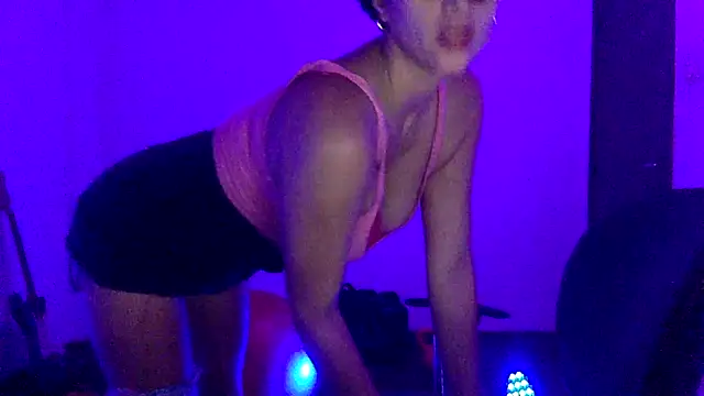 Snapshot of kidagasha chatting on March 2025 04:43:02 AM kidagasha online show from March 2025 04:43:02 AM