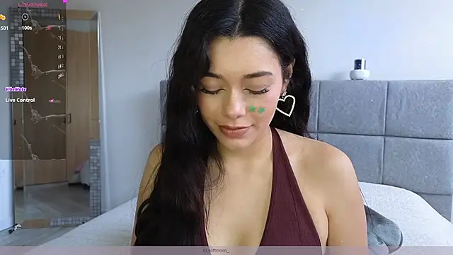 Soffimoon  online show from May 2026 08:06:02 PM