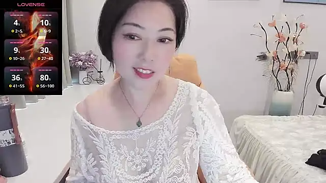 Snapshot of Crystal_Wings chatting on September 2025 01:05:01 AM Crystal Wings online show from September 2025 01:05:01 AM