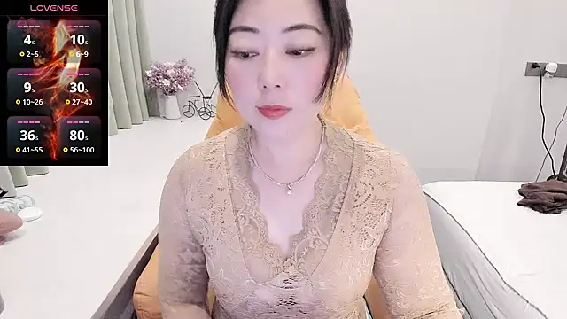 Snapshot of Crystal_Wings chatting on December 2025 01:28:02 PM Crystal Wings online show from December 2025 01:28:02 PM