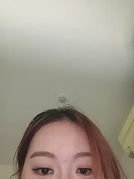 MM-Xylia online show from November 2025 07:03:01 PM