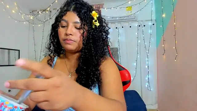 Snapshot of valentina_0_ chatting on February 2025 09:35:02 AM valentina 0 online show from February 2025 09:35:02 AM