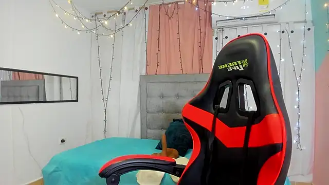 Snapshot of valentina_0_ chatting on February 2025 06:34:01 AM valentina 0 online show from February 2025 06:34:01 AM