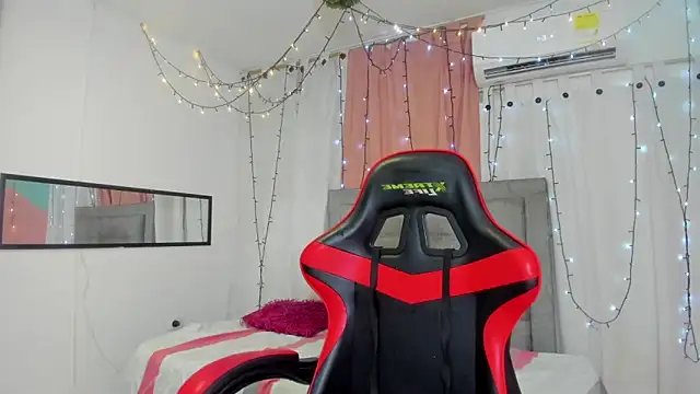 Snapshot of valentina_0_ chatting on March 2025 03:33:02 AM valentina 0 online show from March 2025 03:33:02 AM