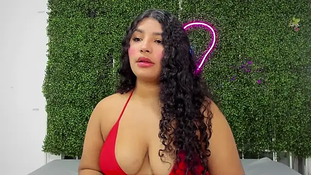 Snapshot of valentina_0_ chatting on November 2025 10:11:02 PM valentina 0 online show from November 2025 10:11:02 PM