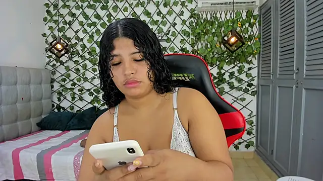 Snapshot of valentina_0_ chatting on January 2026 11:58:01 AM valentina 0 online show from January 2026 11:58:01 AM