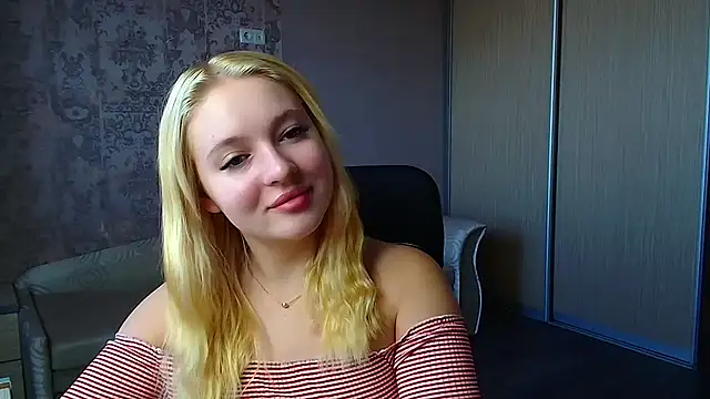 Snapshot of Milka_kiss_ chatting on March 2026 10:23:02 AM Milka kiss online show from March 2026 10:23:02 AM