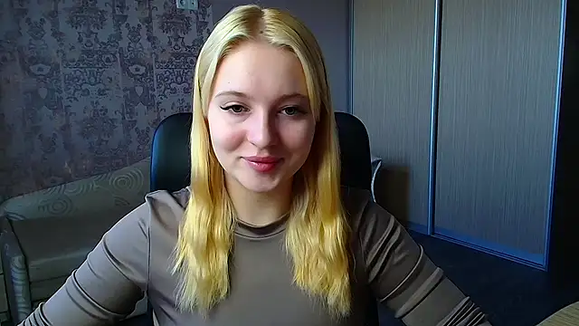 Snapshot of Milka_kiss_ chatting on March 2026 11:51:01 AM Milka kiss online show from March 2026 11:51:01 AM