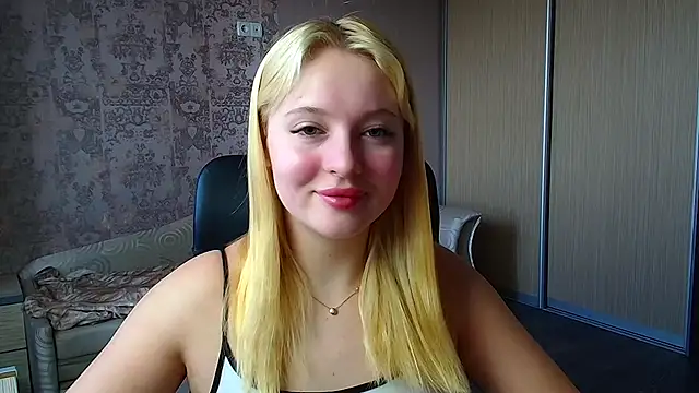 Snapshot of Milka_kiss_ chatting on March 2026 11:47:02 AM Milka kiss online show from March 2026 11:47:02 AM