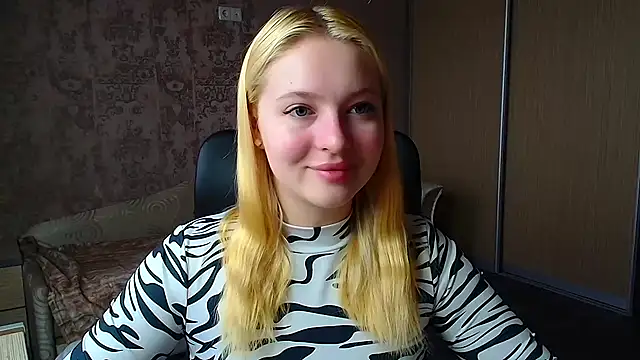 Snapshot of Milka_kiss_ chatting on March 2026 11:05:02 AM Milka kiss online show from March 2026 11:05:02 AM