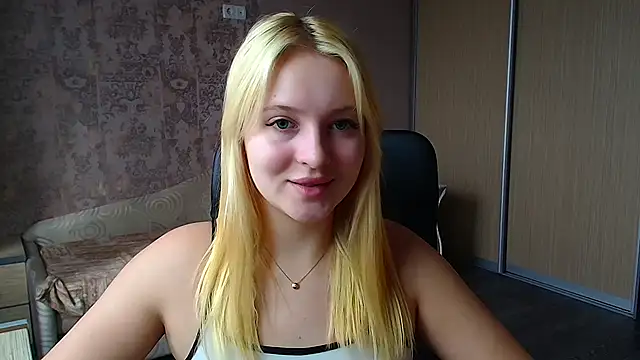 Snapshot of Milka_kiss_ chatting on March 2026 01:00:01 PM Milka kiss online show from March 2026 01:00:01 PM