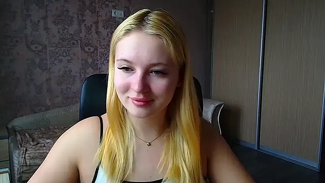 Snapshot of Milka_kiss_ chatting on April 2026 10:13:02 AM Milka kiss online show from April 2026 10:13:02 AM