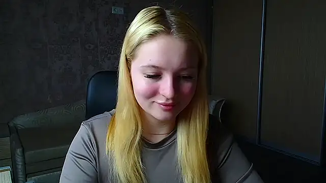 Snapshot of Milka_kiss_ chatting on April 2026 06:02:02 AM Milka kiss online show from April 2026 06:02:02 AM