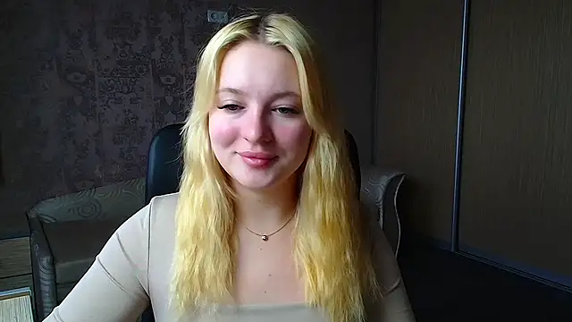 Snapshot of Milka_kiss_ chatting on April 2026 07:14:01 AM Milka kiss online show from April 2026 07:14:01 AM