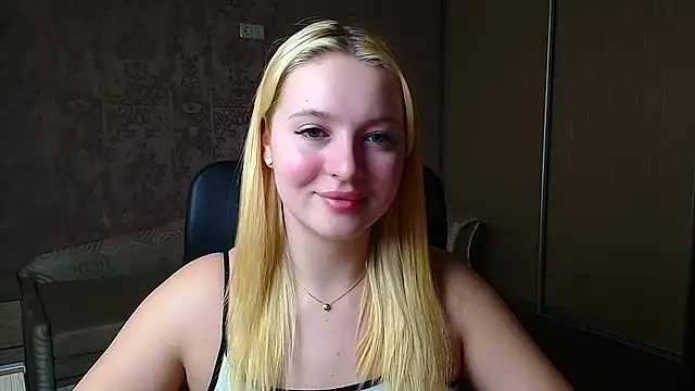 Snapshot of Milka_kiss_ chatting on April 2026 09:25:02 AM Milka kiss online show from April 2026 09:25:02 AM