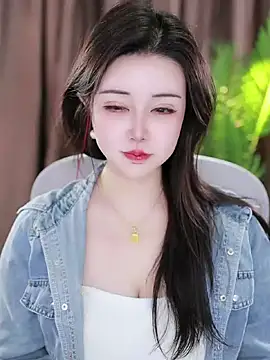 Snapshot of Qiaoqiao_ chatting on January 2025 08:40:01 AM Qiaoqiao online show from January 2025 08:40:01 AM