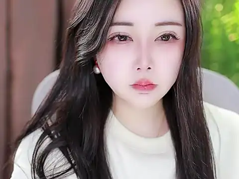 Snapshot of Qiaoqiao_ chatting on January 2025 06:27:02 AM Qiaoqiao online show from January 2025 06:27:02 AM