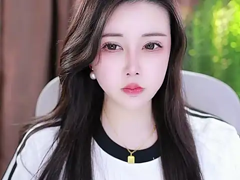 Snapshot of Qiaoqiao_ chatting on February 2025 04:47:01 PM Qiaoqiao online show from February 2025 04:47:01 PM
