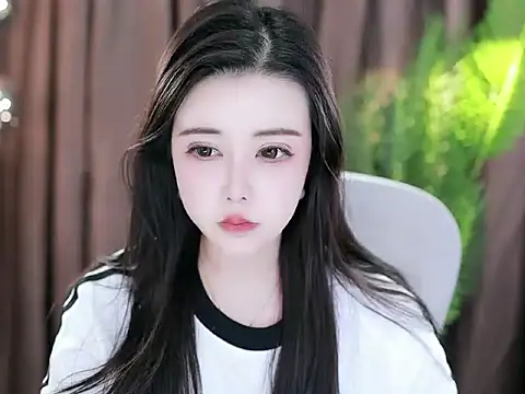 Snapshot of Qiaoqiao_ chatting on February 2025 01:22:01 PM Qiaoqiao online show from February 2025 01:22:01 PM