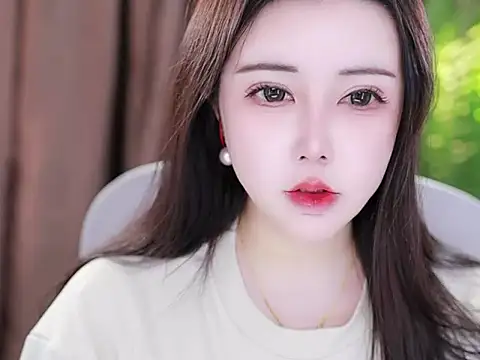 Snapshot of Qiaoqiao_ chatting on February 2025 08:33:02 AM Qiaoqiao online show from February 2025 08:33:02 AM