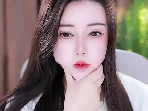 Snapshot of Qiaoqiao_ chatting on February 2025 10:15:02 AM Qiaoqiao online show from February 2025 10:15:02 AM