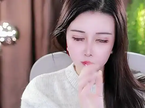 Snapshot of Qiaoqiao_ chatting on February 2025 08:45:01 PM Qiaoqiao online show from February 2025 08:45:01 PM