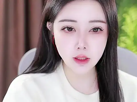 Snapshot of Qiaoqiao_ chatting on February 2025 07:06:01 AM Qiaoqiao online show from February 2025 07:06:01 AM