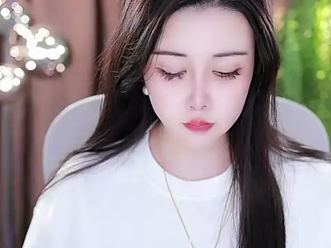 Snapshot of Qiaoqiao_ chatting on February 2025 04:59:02 PM Qiaoqiao online show from February 2025 04:59:02 PM