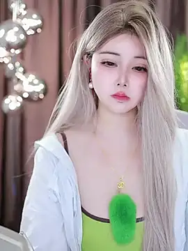 Snapshot of Qiaoqiao_ chatting on February 2025 10:16:01 AM Qiaoqiao online show from February 2025 10:16:01 AM