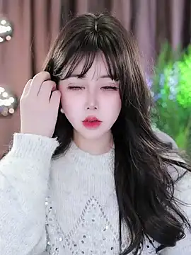 Snapshot of Qiaoqiao_ chatting on February 2025 08:29:02 AM Qiaoqiao online show from February 2025 08:29:02 AM