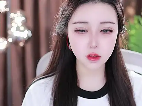 Snapshot of Qiaoqiao_ chatting on March 2025 08:02:02 AM Qiaoqiao online show from March 2025 08:02:02 AM