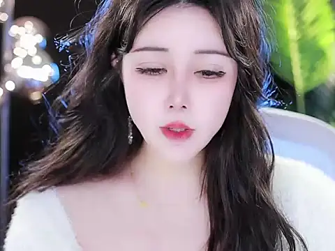 Snapshot of Qiaoqiao_ chatting on March 2025 12:41:01 AM Qiaoqiao online show from March 2025 12:41:01 AM