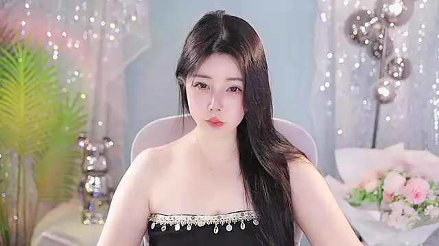 Snapshot of Qiaoqiao_ chatting on September 2025 12:49:02 PM Qiaoqiao online show from September 2025 12:49:02 PM