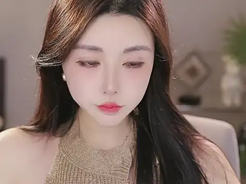 Snapshot of Qiaoqiao_ chatting on January 2026 04:01:01 PM Qiaoqiao online show from January 2026 04:01:01 PM