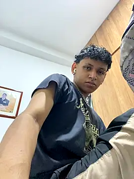 Snapshot of axel_ps chatting on September 2025 01:00:02 PM axel ps online show from September 2025 01:00:02 PM