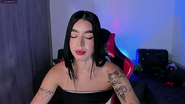 zoee jackson online show from May 2026 02:08:01 AM