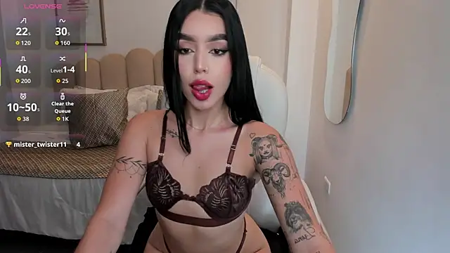 zoee jackson online show from May 2026 07:42:01 PM