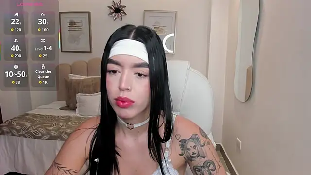 zoee jackson online show from May 2026 07:41:02 PM