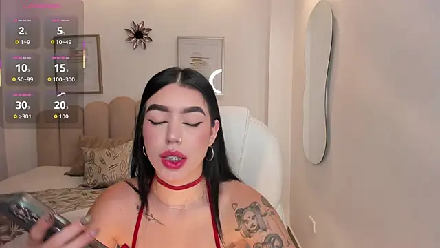 zoee jackson online show from June 2026 07:41:02 PM