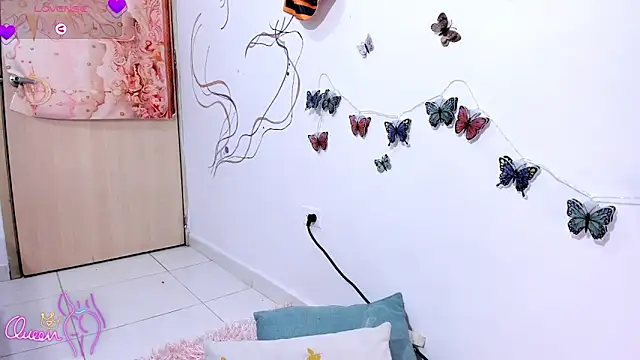 LilitRobins online show from April 2026 08:54:02 PM
